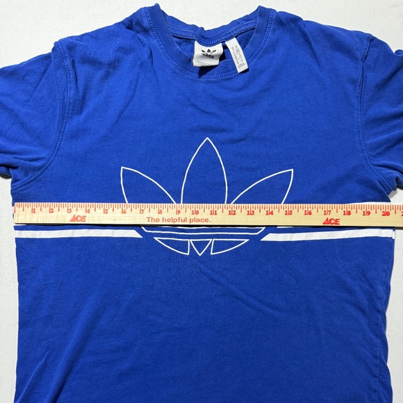Adidas graphic tee - Picture 4 of 5